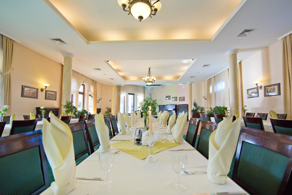 Hotel Kameralny Kielce Exterior photo